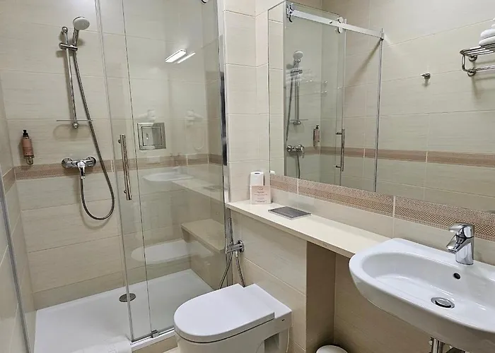 Centrum Barnabitow מלון דירות 3*