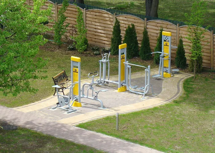 Centrum Barnabitow מלון דירות 3*