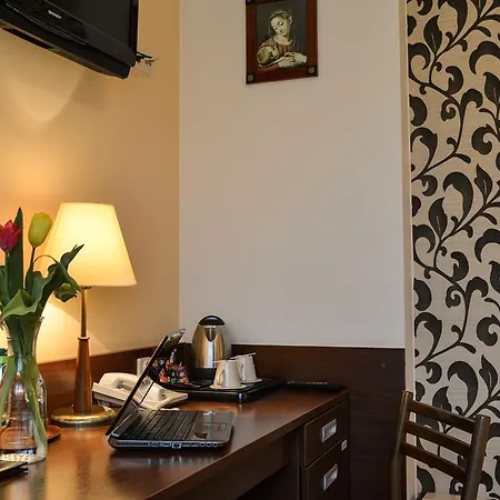 Centrum Barnabitow 3*