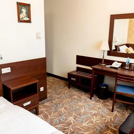 Centrum Barnabitow Hotel Varsovie