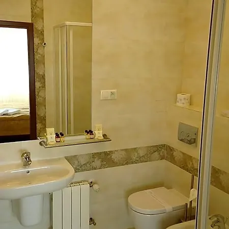 Apart Otel Centrum Barnabitow 3*