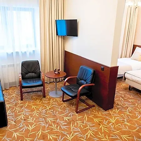 Centrum Barnabitow Aparthotel 3*