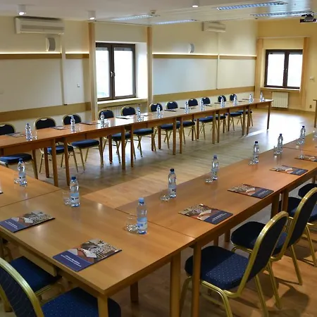 Hotel Centrum Barnabitow 3*