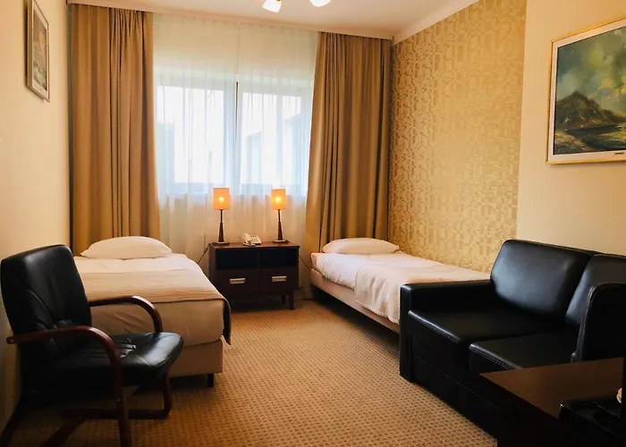 سنتروم بارنابيتوف 3* وارسو