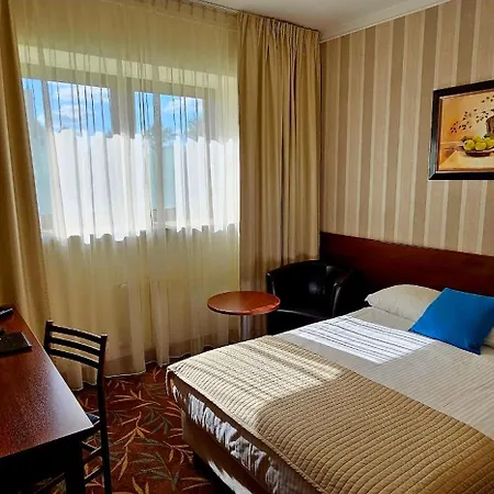 Ξενοδοχείο Centrum Barnabitow 3*