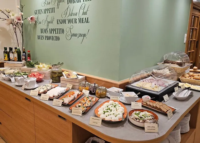 سنتروم بارنابيتوف 3* وارسو